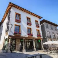 Hotel Plaza Mayor en corullon