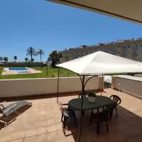 Hotel Apartamento 1ª linea mar Beach, WIFI, Piscina, A.C en cubelles