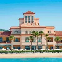 Hotel Le Meridien Ra Beach Hotel and Spa en el-lloar