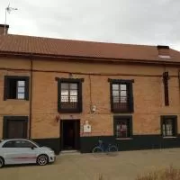 Hotel Hostal Los Oteros en fuentes-de-carbajal