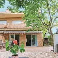 Hotel Four-Bedroom Holiday Home in Sant Vicenc de Montalt en sant-vicenc-de-montalt