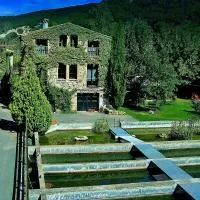 Hotel La Fabrica Casa Rural en sarroca-de-bellera